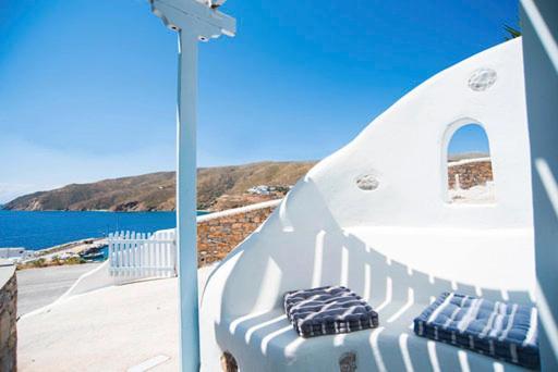 The Big Blue Hotel Ormos Aigialis Exterior photo